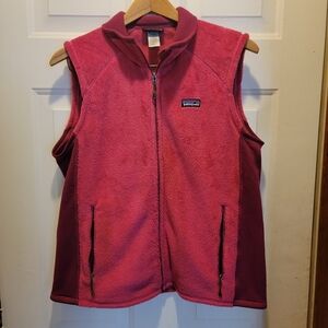 Patagonia women's fleece vest Size xl.